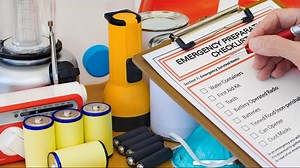 How to prepare a hurricane supply kit