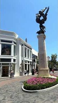 Walking Tour of The Grove, Los Angeles