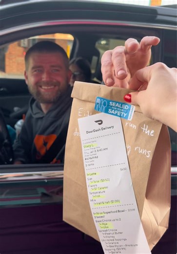 Enjoy Freshly Made Bowls with DoorDash Delivery