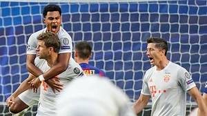 FC Bayern München feiert 8:2-Gala gegen Barcelona