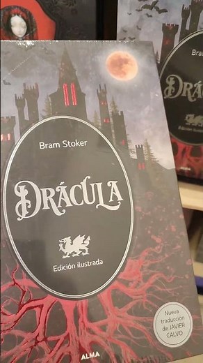 Dracula Illustrated Edition ❤️❤️❤️❤️ #books #terror #recommended #booktube