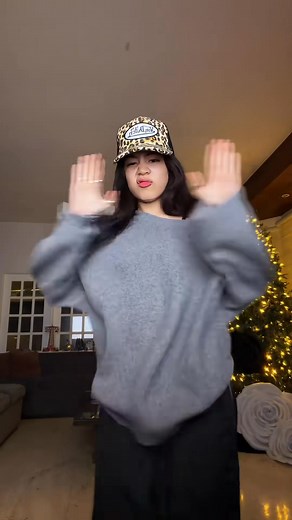 Call me Chanel 📞🤙🏻 © nianaguerrero's post #nianaguerrero #istanniana | Istan Niana