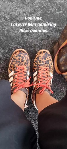 100% delighted I had these shipped to 🇳🇿 from 🇦🇺 💋🎉 @adidas #adidas #cheetahprint #leopardprint #sneakersaddict #adidassl72