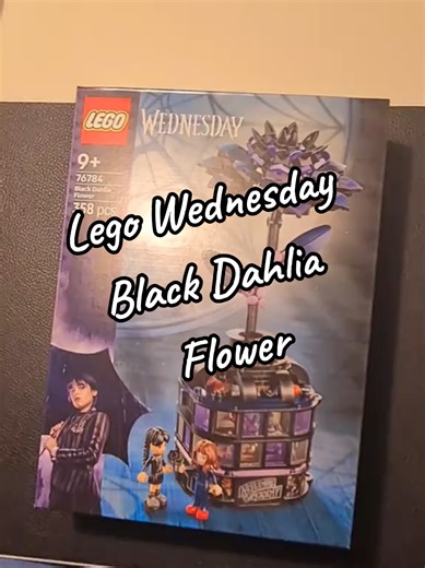 Let's puff and build some Lego 🤩🍃 (Wednesday Black Dahlia flower) #lego #blackdahlia #theaddams #wednesday #puffpuffpass💨