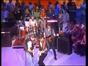 Bryan Adams - Run To You 1984 | memory music