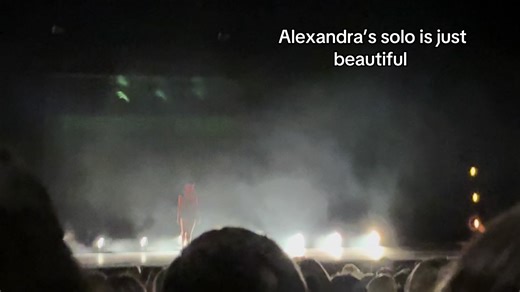 Alexandra Chaves' Stunning Solo Performance