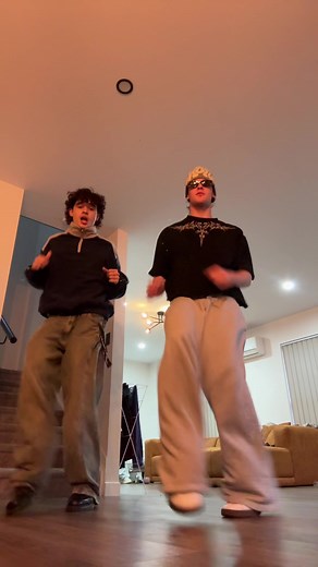 Speed Dance Tutorial with Duo in Brazil