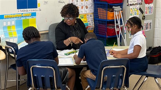Veteran teacher inspires students across generations in Lee County classroom