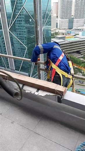 Safe Position Techniques for Construction Workers