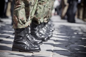 Pants In Boots: Why Do The Military Tuck In? | Military Excess
