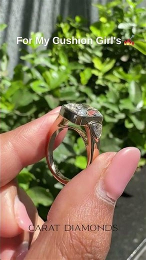 THE 10-CARAT CUSHION DIAMOND ERA ☕💍 #caratdiamonds #cushioncutdiamond