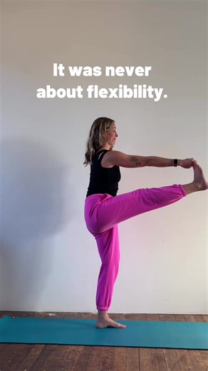 In my 20 years of teaching yoga, the most common things I would hear from people, “I’m not flexible enough to do yoga” “I went to a yoga class and felt like I didn’t fit in” “I tried to do yoga but I wasn’t good at it” And it makes me sad that over two decades, some people STILL feel this way. There is so much work to be done as a yoga community if these messages are continuing to be reinforced. If you’ve been shy to start yoga or any of these points feel familiar, give yourself permission to fi