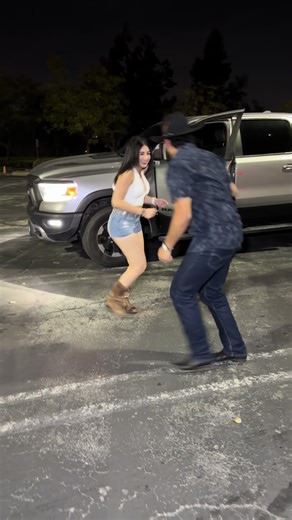 Vamos a bailar @Batis #elplebeee#baile#bailea#parati#dance | dancing video