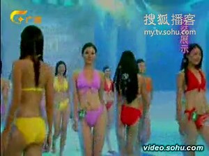 青涩莫万丹:03年17岁出道视频全记录