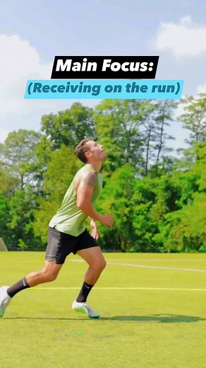 102K views · 1.7K reactions | The Art of Receiving out of the Air ️ #soccer #football #soccertraining #footballtraining | Alex Ramos Training | Facebook