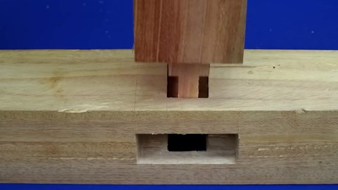 Extraordinary Carpentry Skills: Watch the Art of Traditional Japanese Wood Joinery in Action!