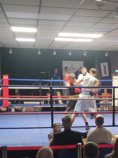 Cleanest uppercut ive ever landed😂🥊🔥#CapCut #boxer #athlete #amatuerboxing #combatsports @Matchroom Boxing @England Boxing