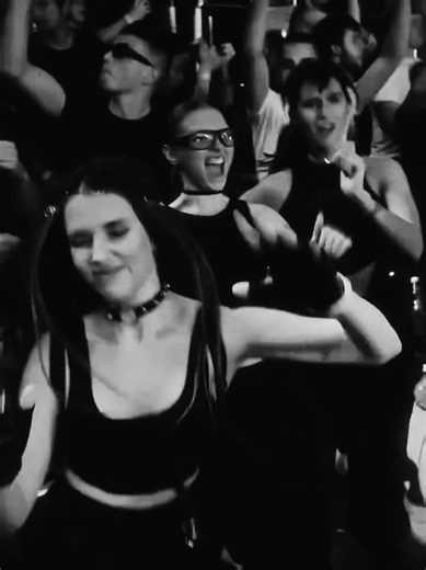 Exploring the World of Techno Music and Rave Culture