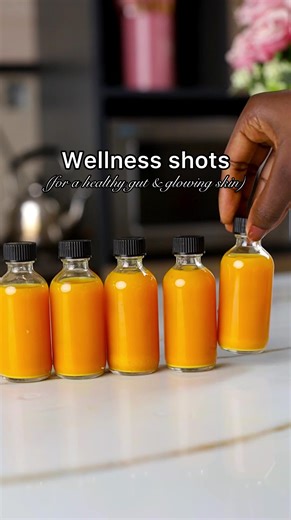 We’re choosing food over more products,healing our gut, spending less on skincare and glowing together. This wellness shot supports digestion, calms inflammation and helps your skin glow from the inside. My slow juicer is from @Buchymix 🇺🇲🇨🇦🇬🇧🇬🇭🇳🇬 Buchymix new Houston warehouse store grand opening party is happening on the 22nd of February, don’t miss it if you are in Houston Tx #wellnessshots #turmericandginger #healthyrecipes