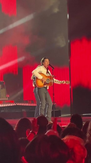 POV: you're in the audience for @Drake Milligan's performance of “I Got a Problem