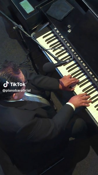 Luis Ochoa: Sensibilidad y Música en ‘Una Mañana’