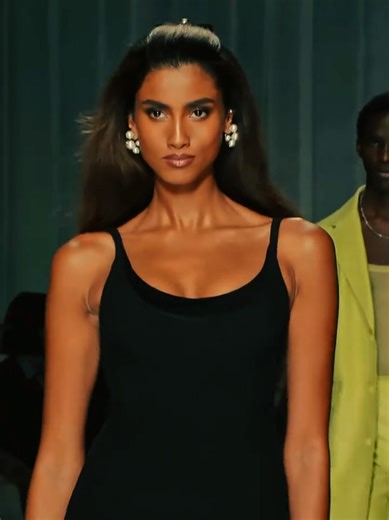 #imaanhammam #model #modeling #versace #runway #viralvideos #viralditiktok