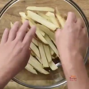 Air fryer homemade french fries are mind blowing crispy and hardly uses any oil! —> https://bestrecipebox.com/air-fryer-french-fries/ ‎ | Best Recipe Box