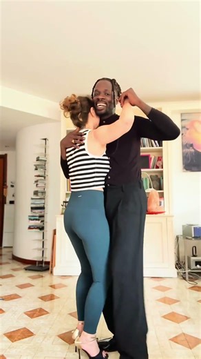 💫 Lavinia | 🇮🇹 | Dance Lesson with Dr Kizomba | Repost