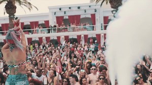 Voted best LIVE music in Las Vegas! Join us at Drai’s Beachclub & Nightclub with the world’s top resident performers. | Drai's Nightclub