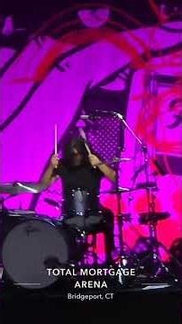 Foo Fighters - Of All People - 4/28/26 - Total Mortgage Arena, CT #foofighters #DaveGrohl #foos