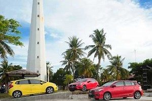 Komparasi Mazda2 vs Honda Jazz vs Toyota Yaris, Fitur dan Tampang - Otomotifnet.com