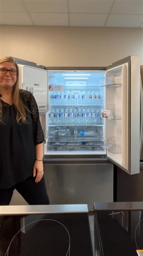 A “family-sized” fridge? Sure is! This model from Whirlpool boasts 30 cu.ft. Of storage capacity and TWO icemakers! It also has: ✔️ Fast Cool and Fast Freeze Options for when you get home with a carload of groceries that need to get back to temp quick ✔️ Fingerprint Resistant Stainless Steel Finish ✔️Pizza Pocket storage in the freezer drawer plus pint sized storage sections ✔️Adjustable gallon door bins and glass shelves ✔️In-Door Filtered Water & Ice Maker with crushed and cubed ice options an