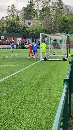 Smethwick Rangers go close from a corner against Nuneaton Town #nonleague