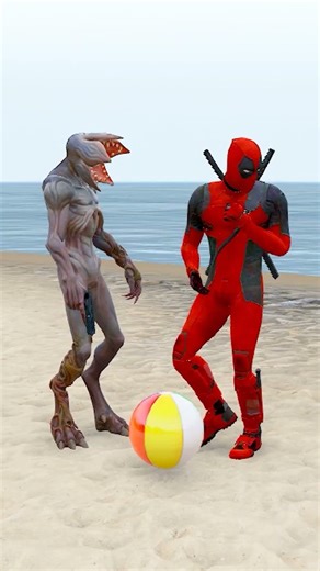 ZOMBIE BREAKS SUPERHEROES BALLS HULK GROWS BIGGER & ZOMBIE RUNS AWAY #gta5 #shorts #gaming