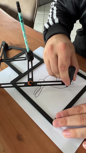 3D-Printed Pantograph: A Revolutionary Drawing Tool