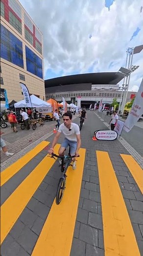 UTO PRO20 cruising through Eurobike's TestTrack #ebikes #UTO #eurobike