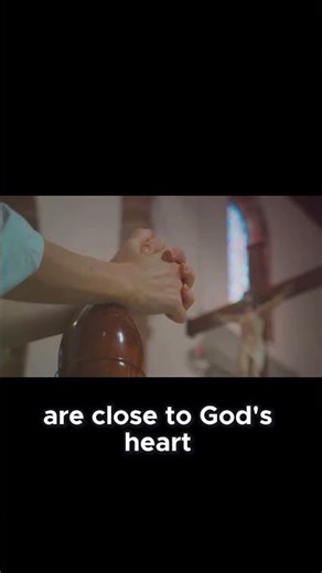 God's Command 'Live At Peace With Everyone'