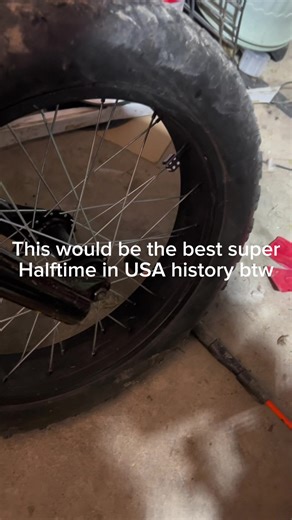 Fishnets is the best song ever #foryoupage #fyp #treatyoakrevival #viral #dontletthisflop