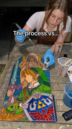 Zelda fans, pls don’t scroll. I made this especially for you 💚⚔️ Legend of Zelda–inspired stained glass to bring a little Hyrule into your room ✨ Featuring Link and Princess Zelda, colorful glass, and intricate details inspired by the world we grew up exploring. Perfect for your cozy gaming setup, bedroom, or fantasy collection—a little everyday magic for anyone who wishes they could step into Hyrule 🗡️🌿 #legendofzelda #link #stainedglass #gamingroom
