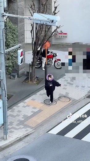めちゃくちゃ遠い！まぜ太のダンスと歌