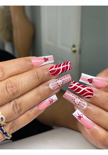 How to Shape Coffin Nails for a Perfect Look