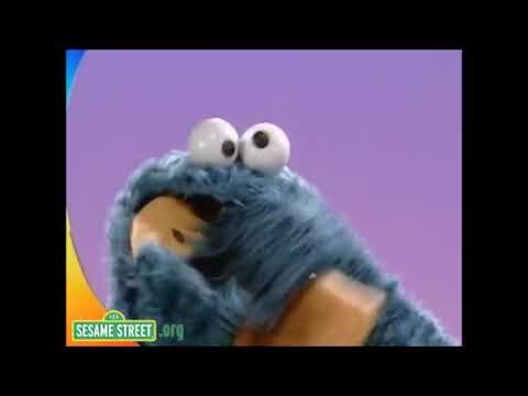 OM NOM NOM (Cookie Monster Meme)