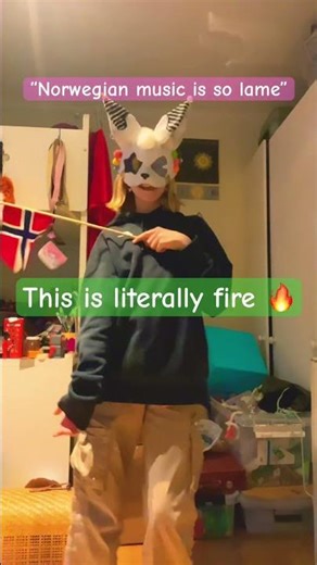 HEHEHEHE 😛🇳🇴🇳🇴 #furry #alien #fursuit #norway #norwegiantherian #kandi #cosplay #therianmask