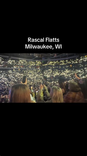 Amazing Rascal Flatts Concert Experience in Milwaukee