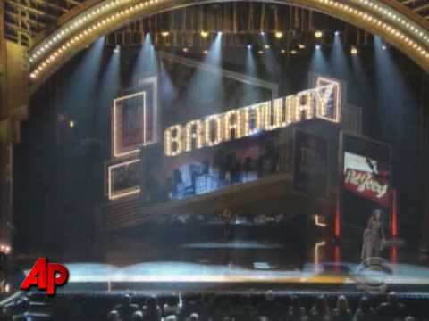 Bret Michaels Injured During Tonys Opening