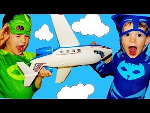 PJ Masks Gekko AIRPLANE CRASH Catboy Not Best Assistant Pretend Play