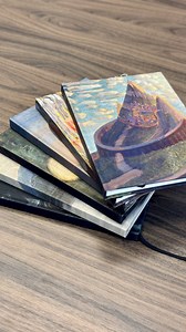 Kokybiškos, patogios, o svarbiausia nuostabaus grožio užrašinės! ❤️ Kuri užrašinė su M. K. Čiurlionio paveikslais tau patinka labiausiai? Pasidalink komentaruose. 💬 Įsigyti šias užrašines gali knygos.lt internetu ir knygos.lt knygynuose. | knygos.lt