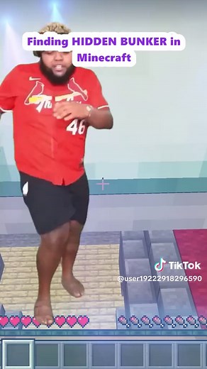 Finding Hidden Bunker in Minecraft Gameplay