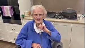 Here is Daffy's curried sausages recipe. It is definitely a winner and we will be making it more often. We hope you enjoy it too 👌🏻😋👵🏻👩🏼‍🍳🥘 I will post the recipe later this afternoon 📝 | Daffy's Wise Words