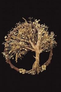 Wooden Tree of Life Wreath • Botanical Wreath in Wood and Gypsophila Flowers • Natural Decorative Wall Wreath and Wickerwork - Etsy